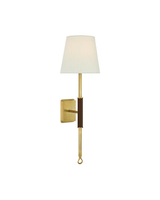 Griffin tail vägglampa antik mässing