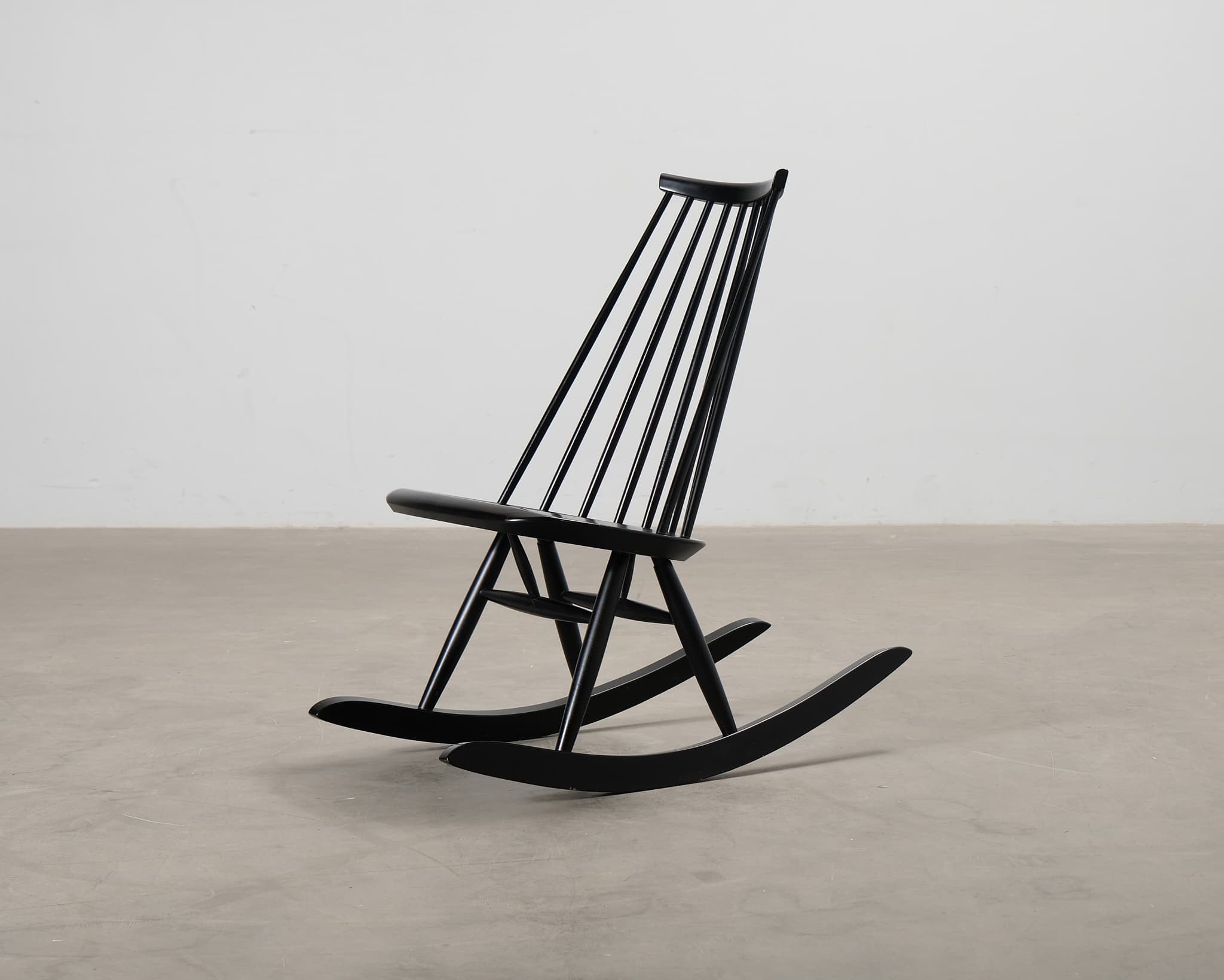 Artek Mademoiselle gungstol svart