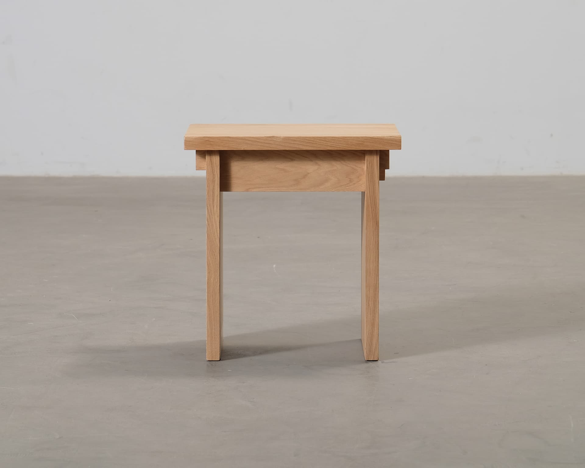 Kristina Dam Studio Artisan pall ek