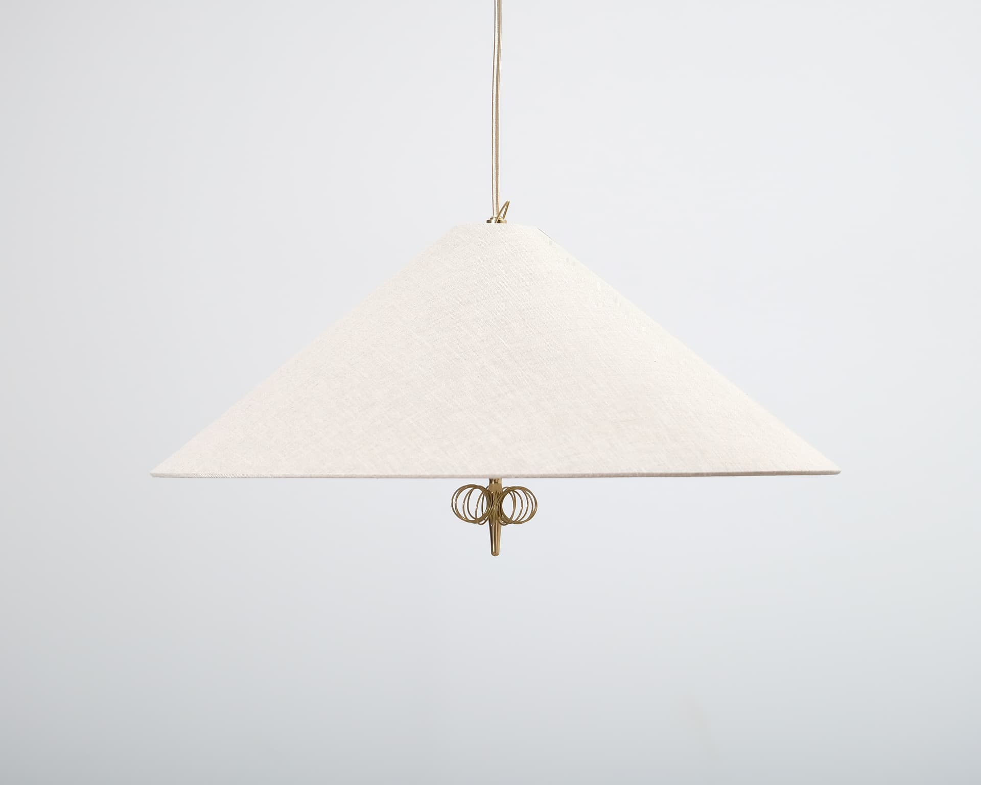 Gubi 1967 pendellampa mässing / canvas