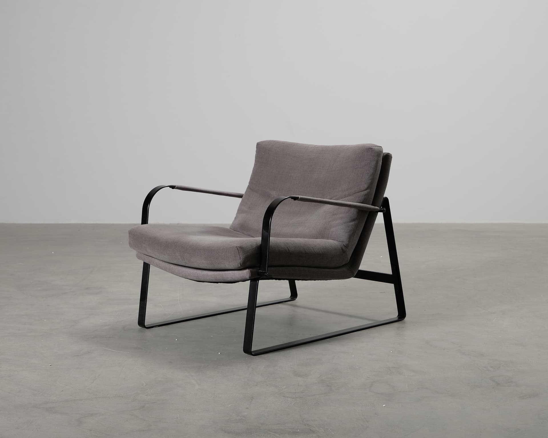 Conform Shabby fåtölj grå / svart