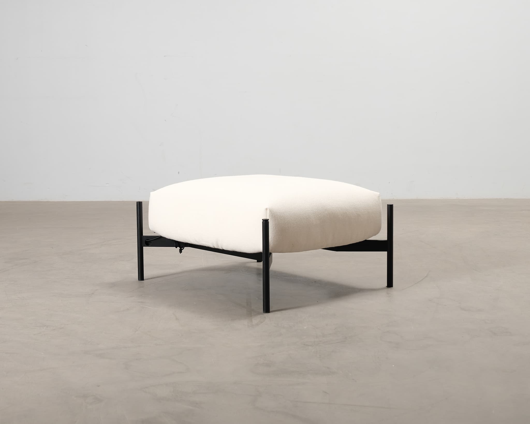 Fogia Fragment footstool