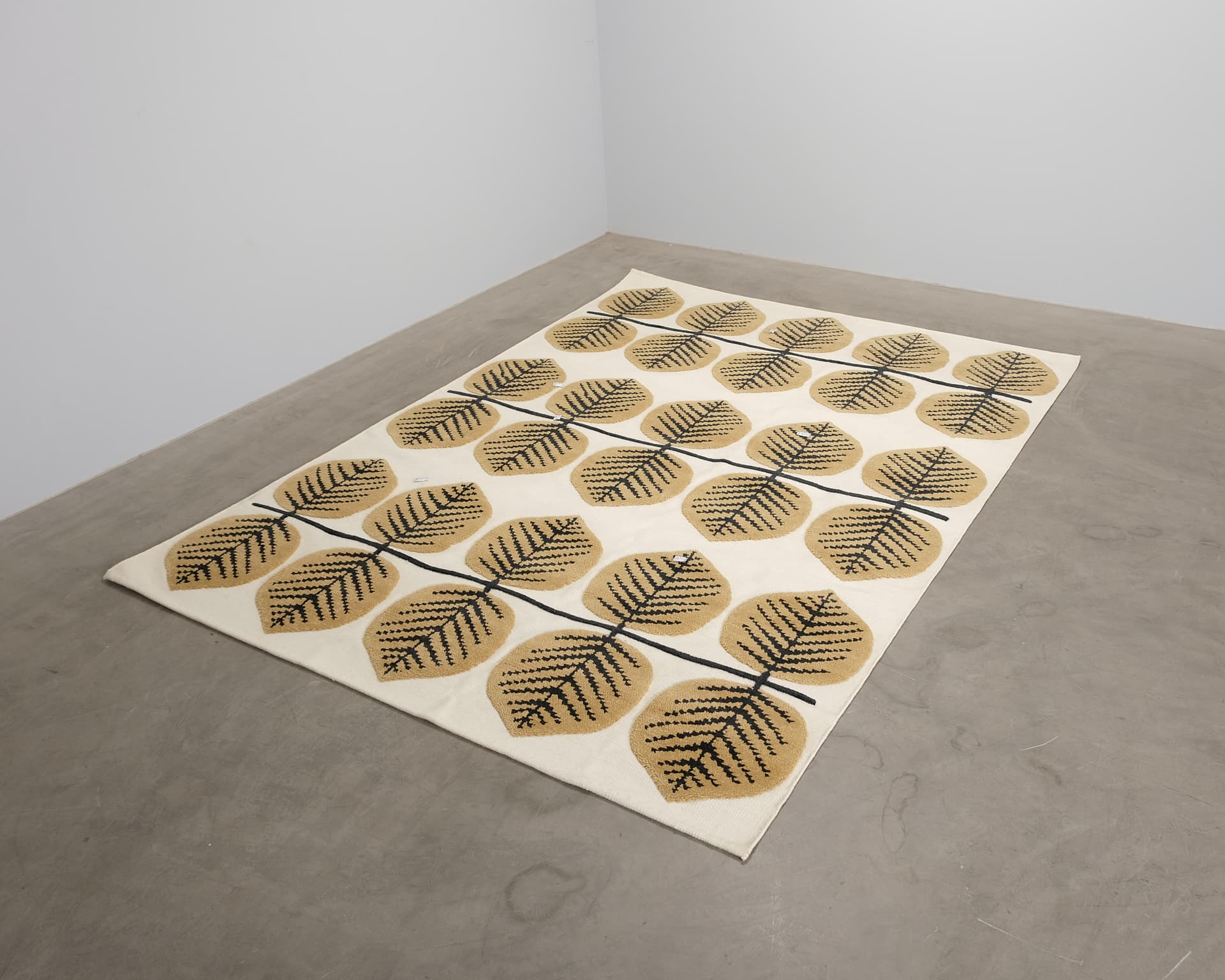 Layered x Stig Lindberg Berså ullmatta 250 x 340 cm Mustard