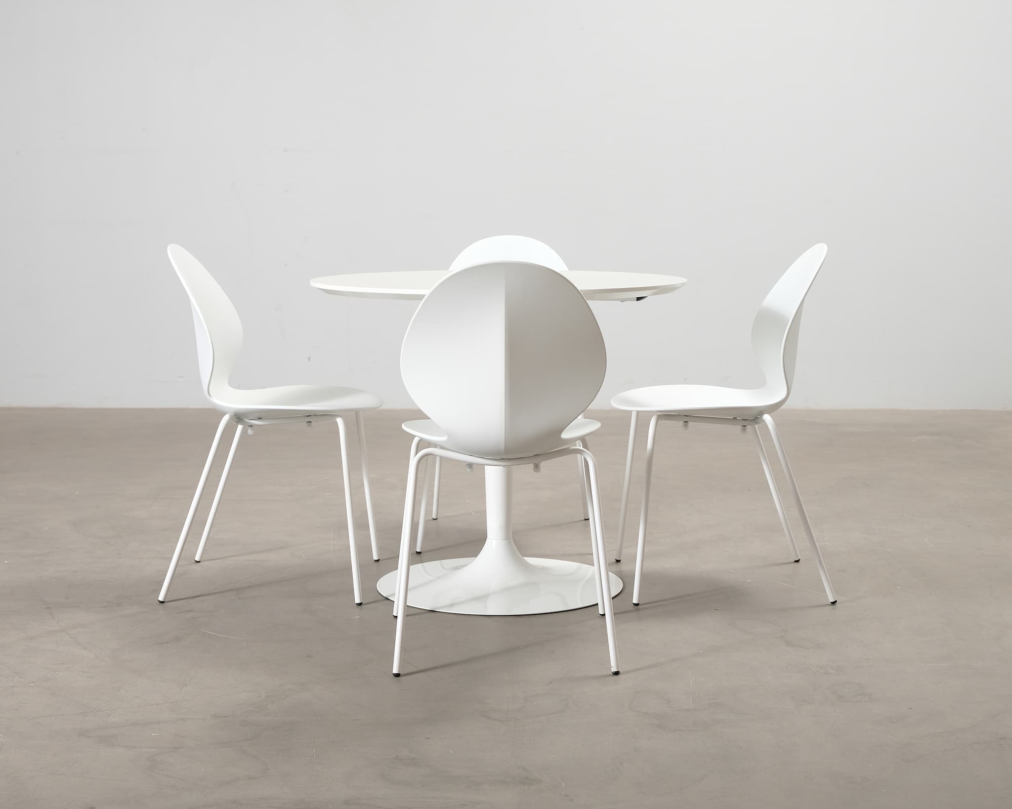 Calligaris matgrupp inkl. bord och 4 stolar vit