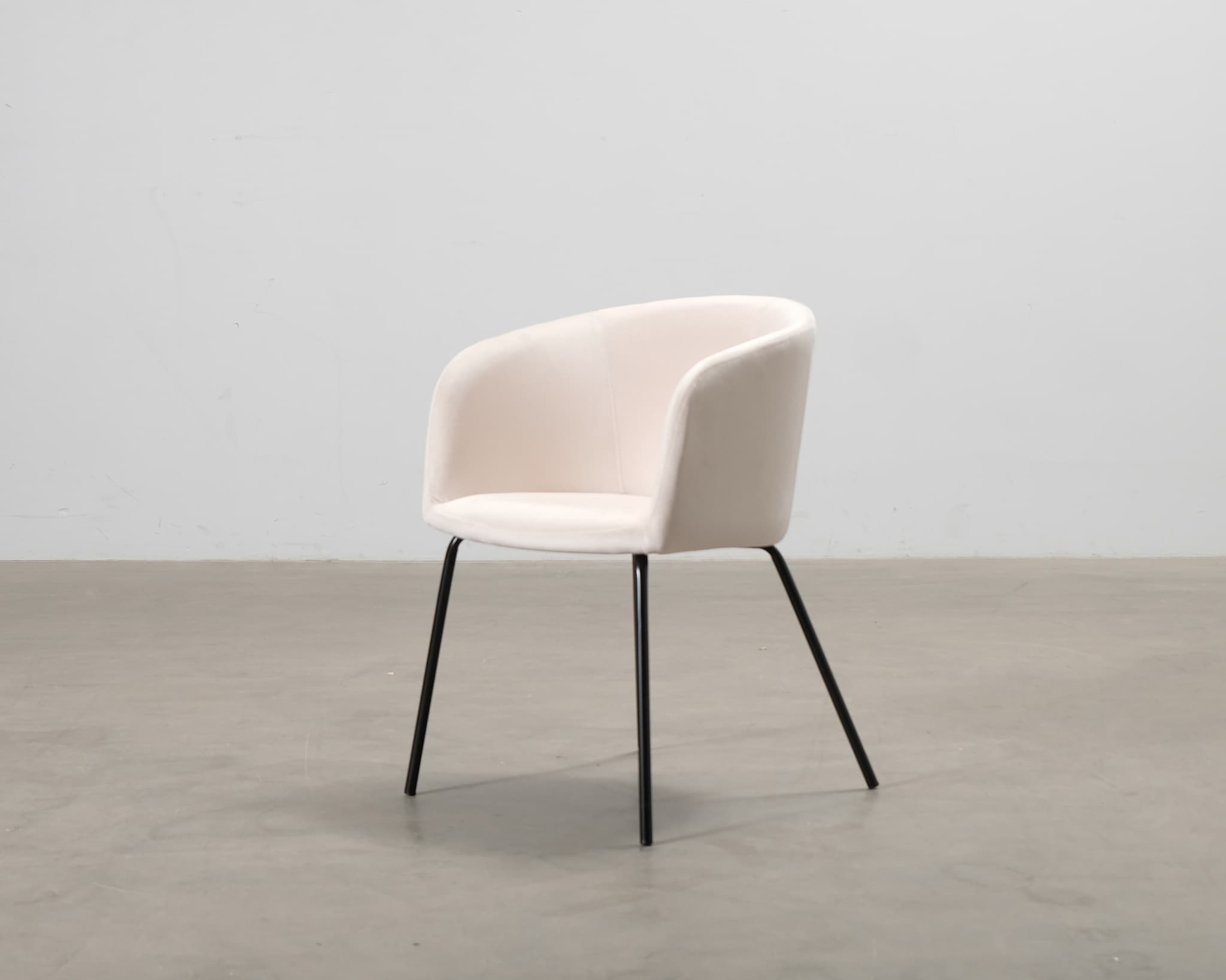 Berit matstol naturvit