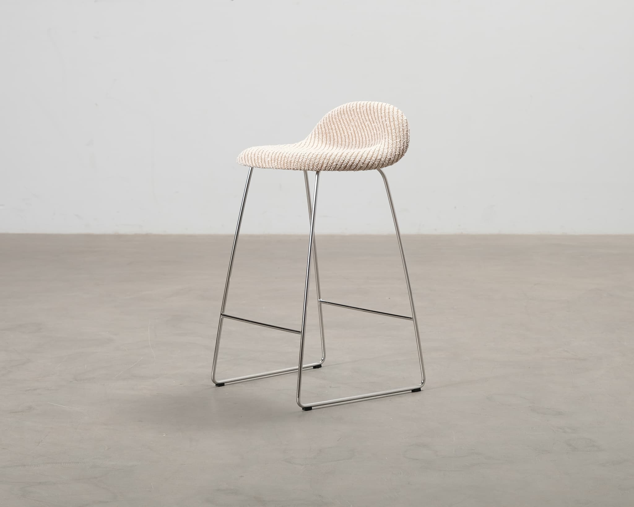 GUBI 3D barstol beige