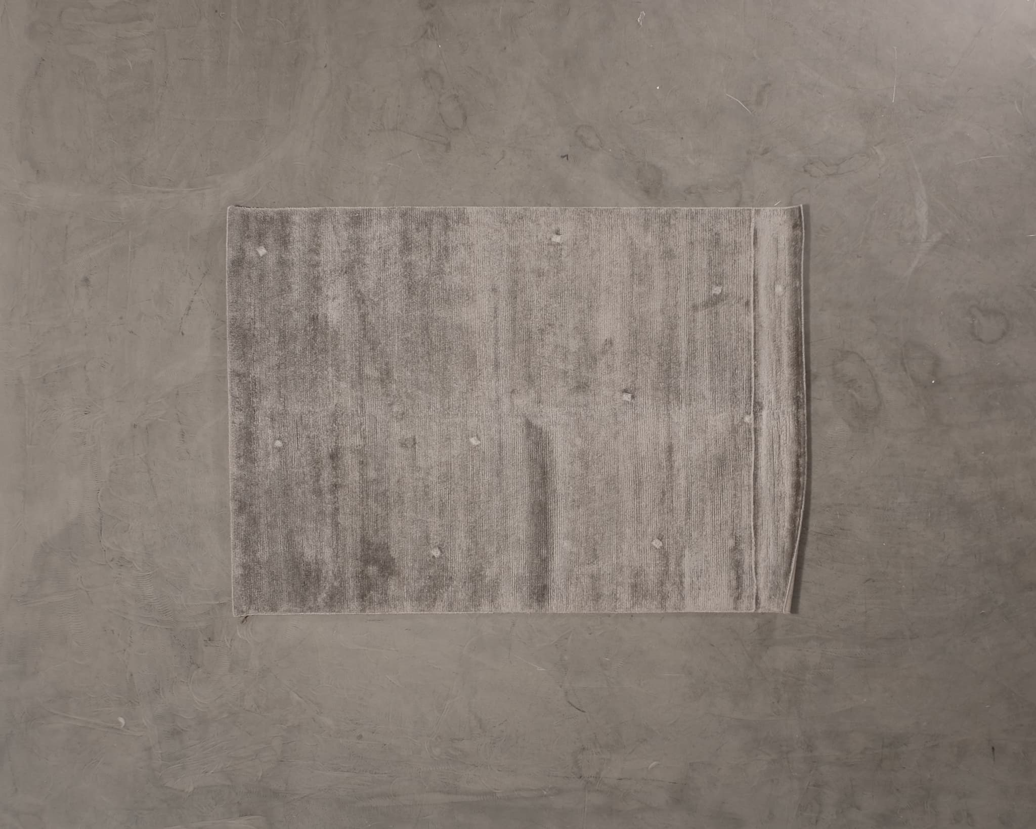 Roots Living Long Pile Viscose matta 170 x 240 cm grå