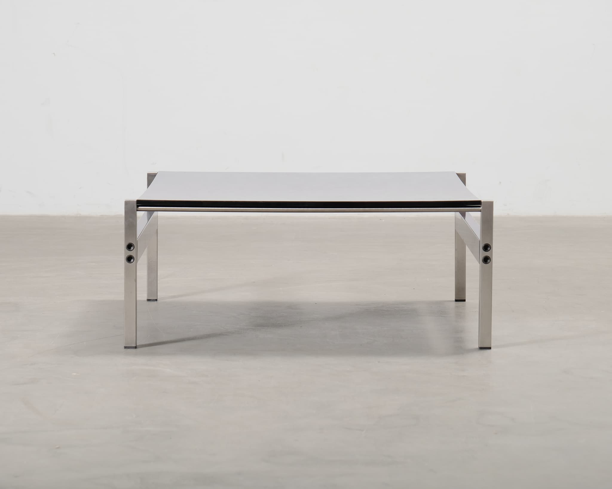 Diesel with Moroso Iron Maiden soffbord 90 x 90 cm