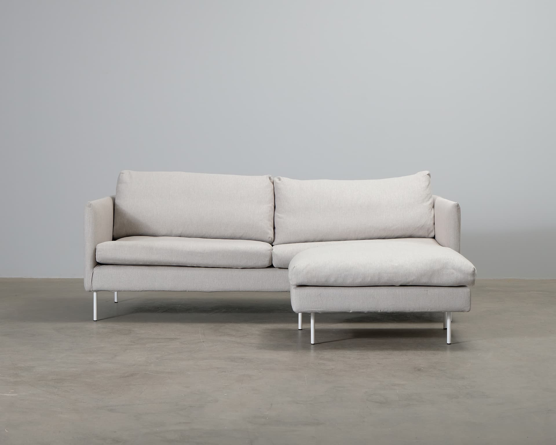 Kuusilinna Tuuli 2-sits soffa med fotpall