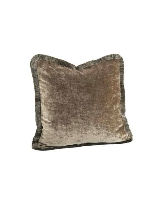 Garda Velvet kuddfodral fransar beige
