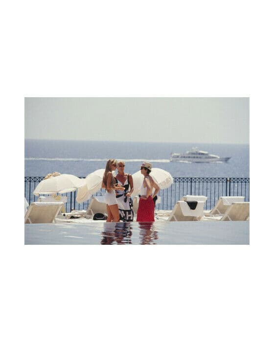 Guests At The Hotel Bel-Air