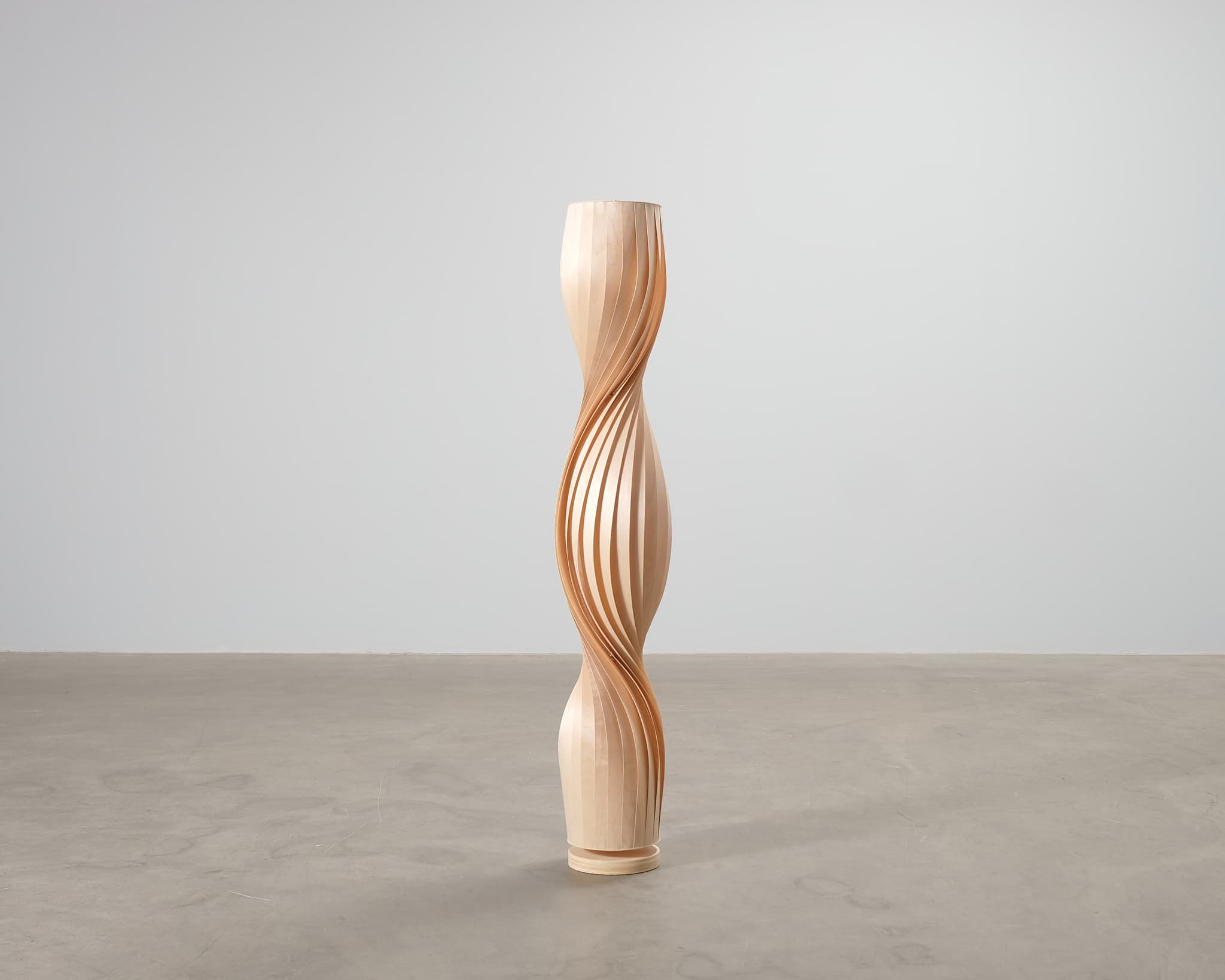 Tom Rossau TR4 golvlampa natural / björk