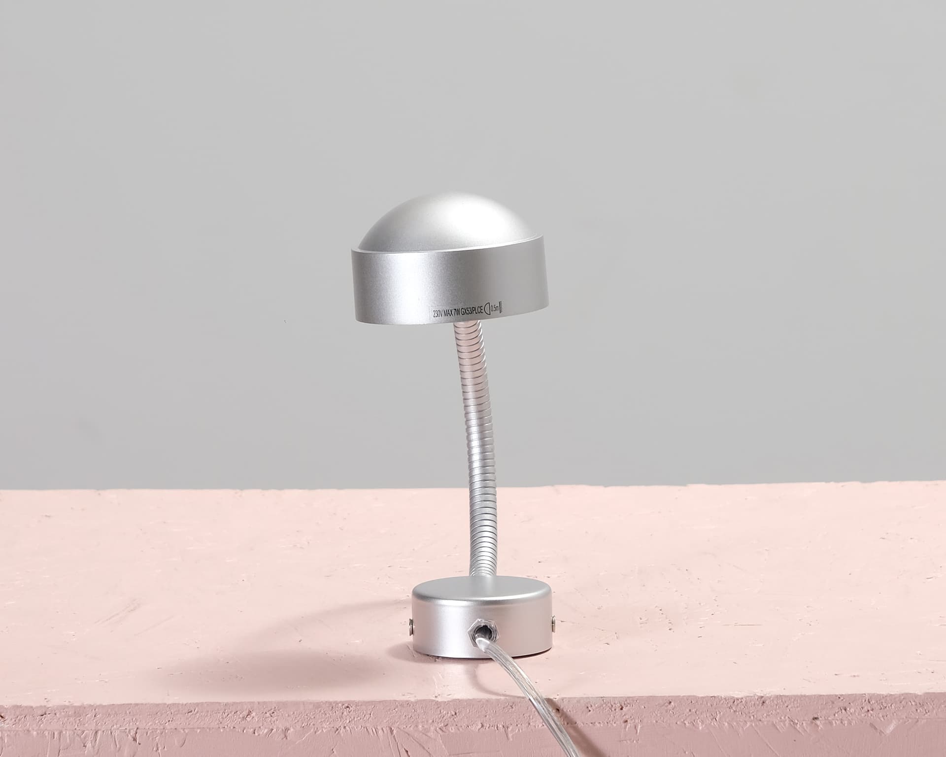 Vägglampa metall