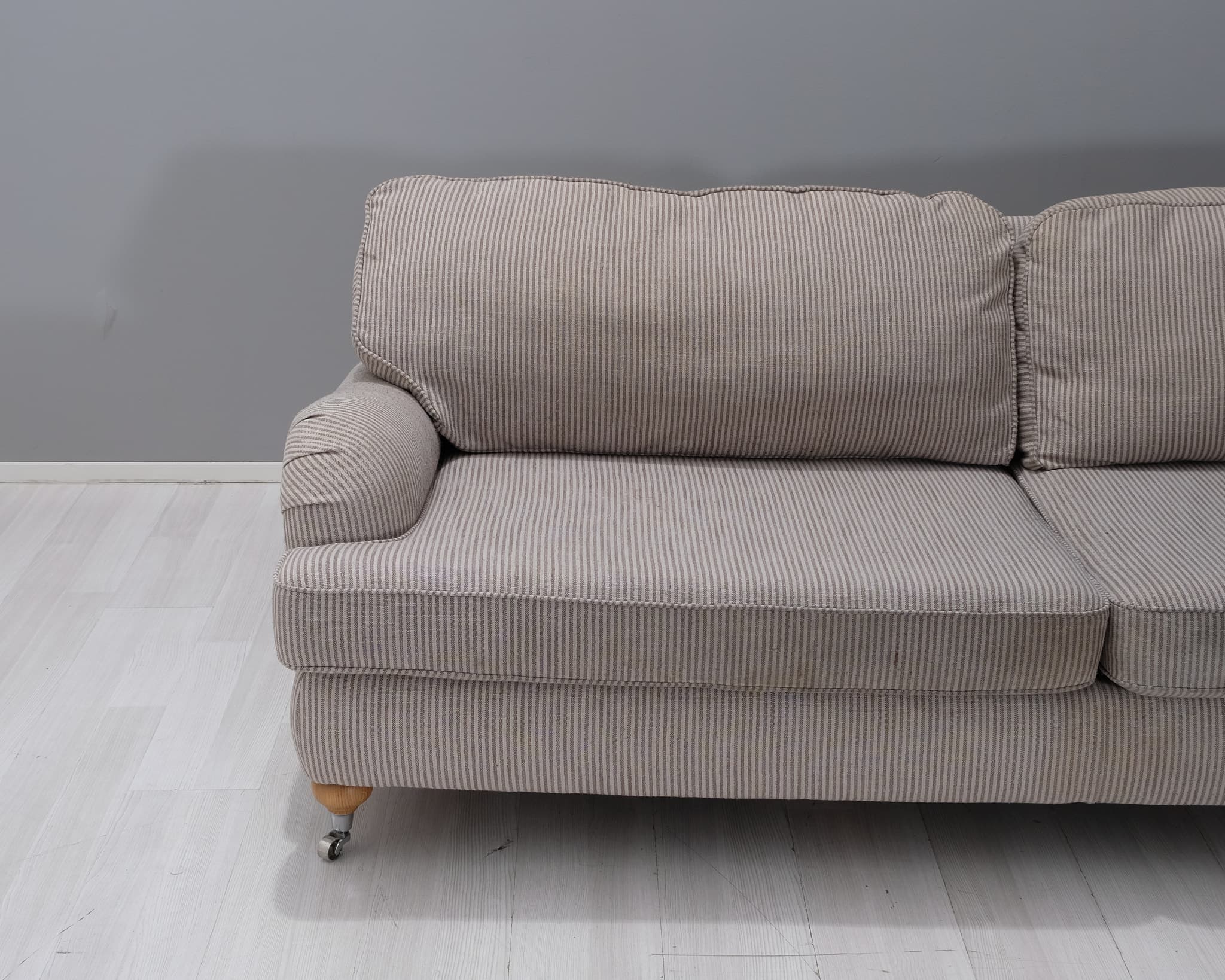 Mio 3-sits tygsoffa brun