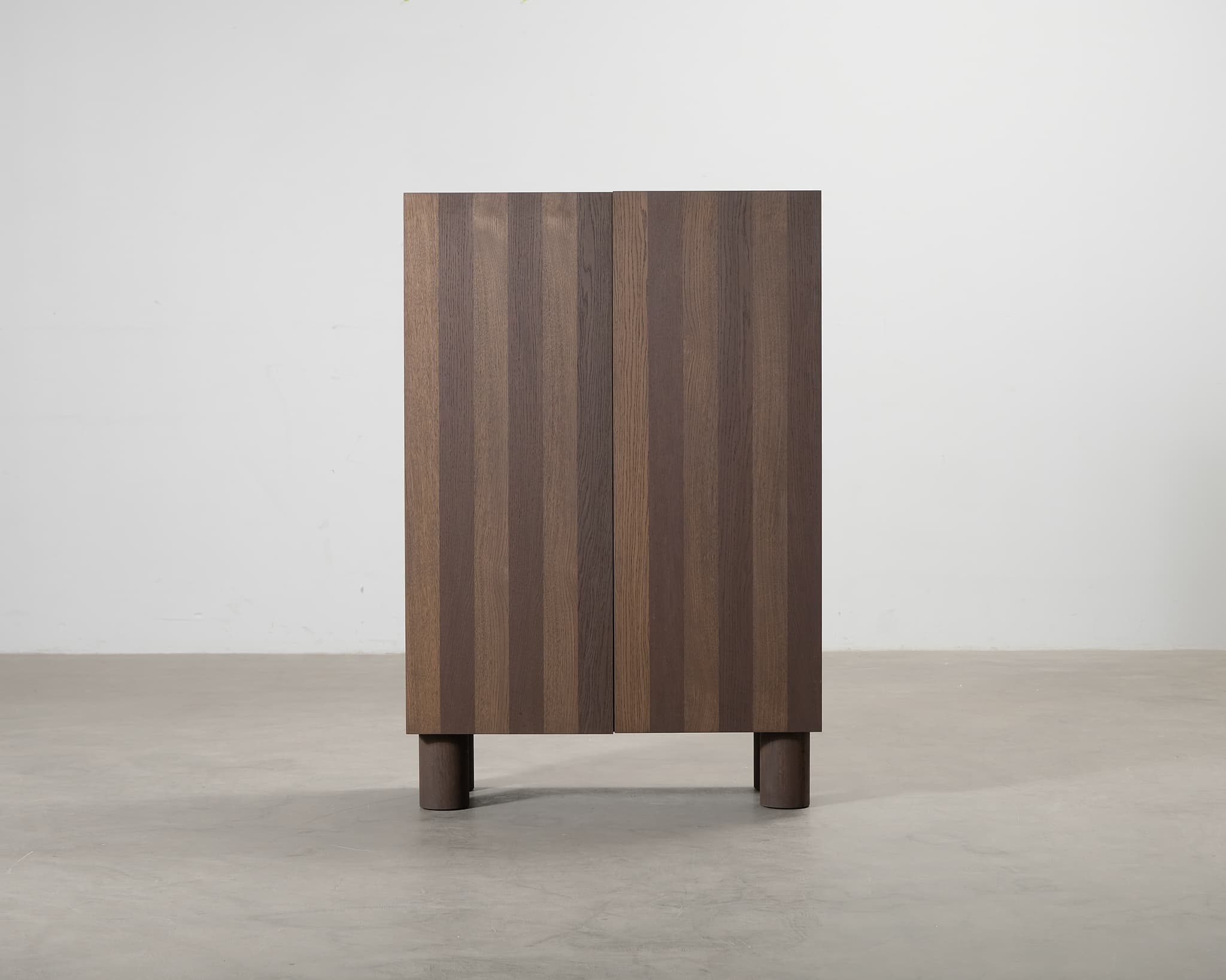 Ferm Living Post skåp rökt ek